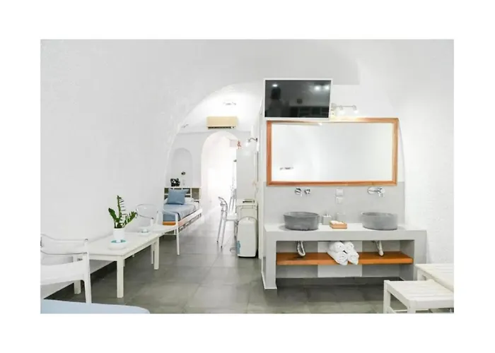 Kafieris Caldera View