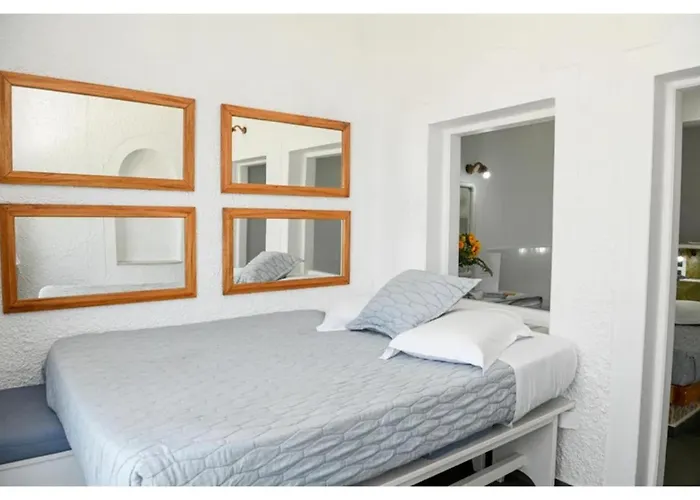 Kafieris Caldera View Aparthotel