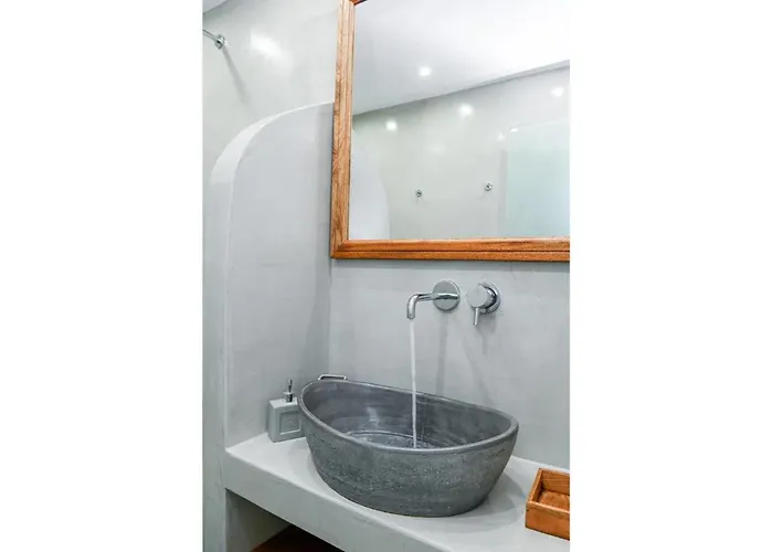 Kafieris Caldera View 3* فِروستيفاني