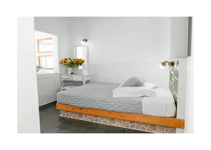 Kafieris Caldera View Apartahotel